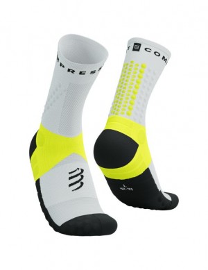 Meias Compressport Ultra Trilha Socks V2.0 Branco Amarelas | 34560WREN