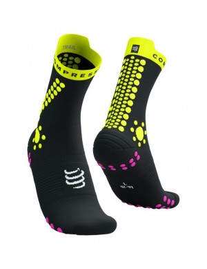 Meias de Corrida Compressport Pro Racing Socks v4.0 Trilha Masculino Pretas Amarelas Rosa | 59723BAFC