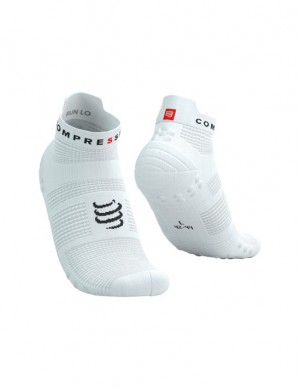 Meias de Corrida Compressport Pro Racing Socks v4.0 Run Low Masculino Branco Pretas | 87014IVES