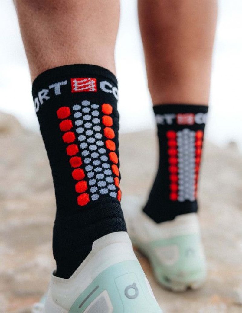 Meias Compressport Ultra Trilha Socks V2.0 Pretas Vermelhas | 42978SFYR